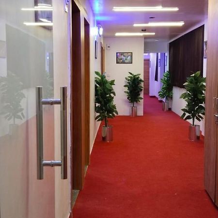 Hotel Royal Relax Gandhinagar Ngoại thất bức ảnh